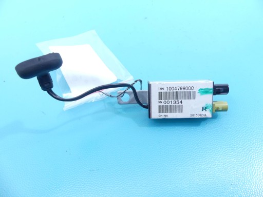 ПІДСИЛЮВАЧ АНТЕНИ TESLA MODEL S