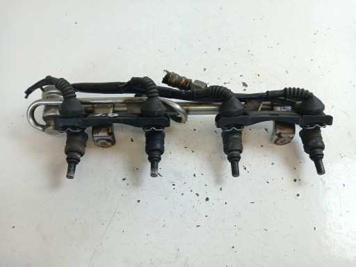 VW PASSAT B5 1.8 Rampe injection Injecteurs 058133551F