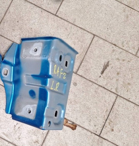 holder console of a fender front side left Renault Rafale 663511250R