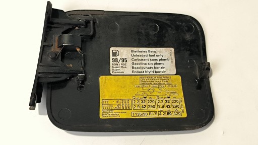 Volet trappe carburant Carburant Vert 1H0010092J AUDI A8 D2