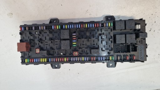 21936560 - Блок запобіжників volvo fh4 плата 22821378