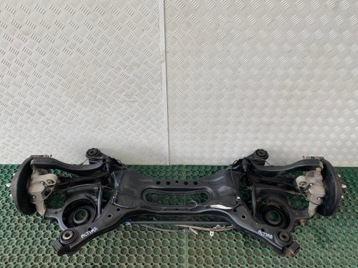 NISSAN ALTIMA L33 12-17 sususpension rear. axle beam sider swings of the arm rear part