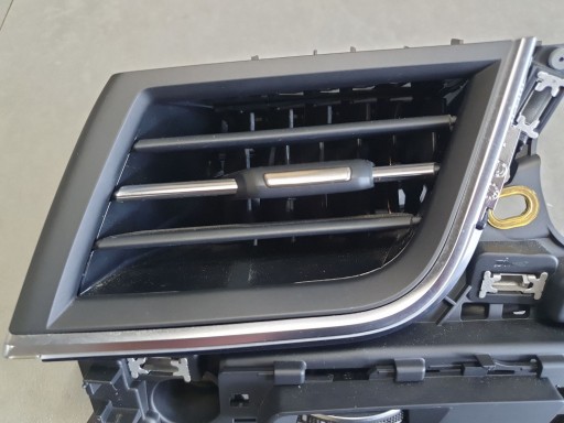 Audi Q7 4M grid air conditioning devices side of the dashboard 4M1820901P