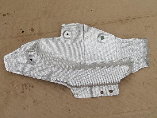 31383199 - VOLVO V40 II 12-тепловий щит задній