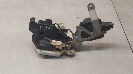 lock door right rear part SPACE WAGON III 2.4 GDI