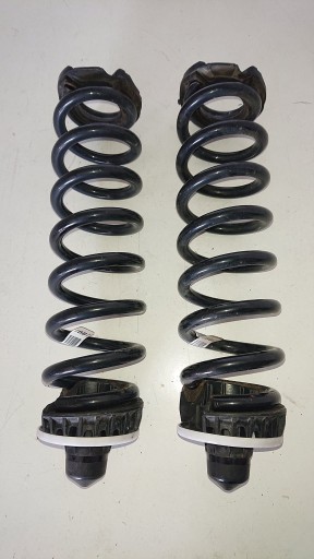 33536889965 - Bmw g20 пружина задньої підвіски 11км 6889965 бб