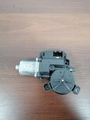 Мотор склопідйомника vw transporter 7e0959801m