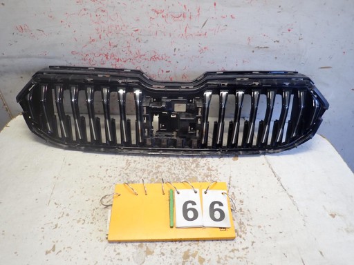 maska SKODA SUPERB IV 2023- 3P0853653A