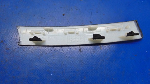 fedél SLUPKA jobb 8T0853352A AUDI A5 8T 07-16R