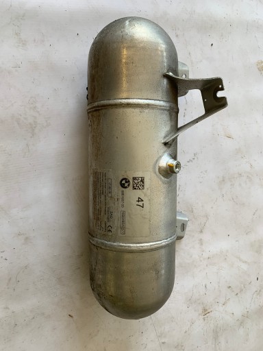 6861937 - Bmw 7 g11 g12 бак под давлением воздуха