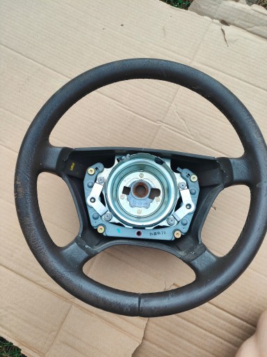 MERCEDES W210 volante brazowa pelle, in pelle