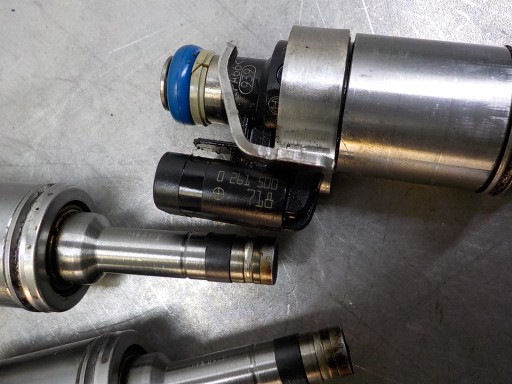 FORD FIESTA MK8 1.0 B injector 0261500718 J1BG-9F593-AA