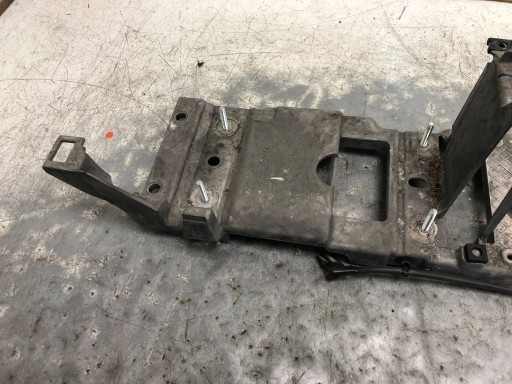 Support plaque DZWIGNI Levier frein stationnement VOLVO C30 LIFT 9123233