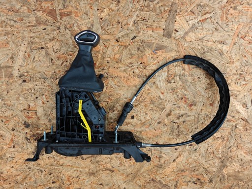 Schalthebel Bowdenzug Schalt getriebe SKODA KODIAQ LIFT 2022 ROK 4X4 DSG 5QH713025AK