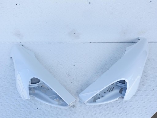 13A0683CP - MCLAREN 570S ПЕРЕДНЕЕ КРЫЛО ЛЕВОЕ ИЛИ ПРАВОЕ