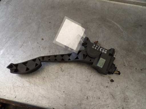 accelerator pedal Alfa Romeo 147 0281002380 46755863