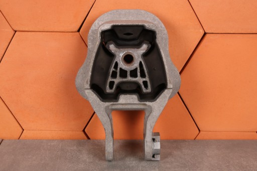 BMW F70 F74 F78 U06 X1 U11 X2 U10 bearing engine mount right 9423382 6811km