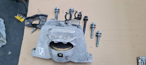 Chrysler Pacifica 2022 supporto maniglia Supporti motore usato 3.6 V6 P68237965AF
