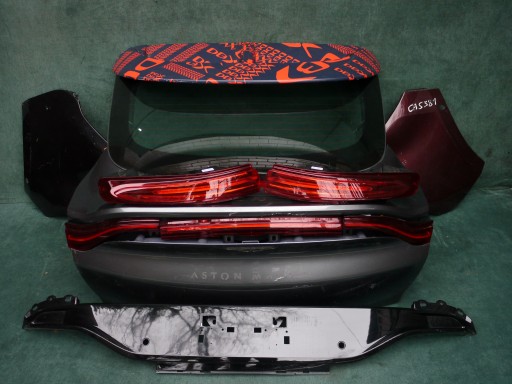 SSC-240817-AM04 - задня частина, гвинти кріплення задніх елементів ASTON MARTIN DBX 4.0 2019-