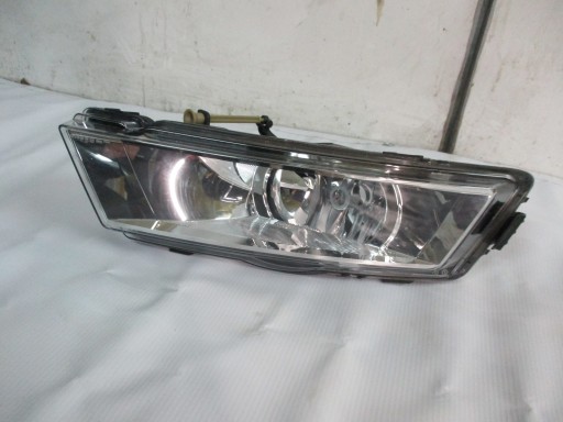 fog light light left front Skoda Rapid 5JA