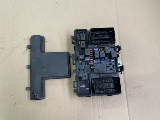 FG9T14A067HB 2014-2018R - Крышка блока предохранителей ford mondeo mk5 14-18 2016 1.5 ecoboost