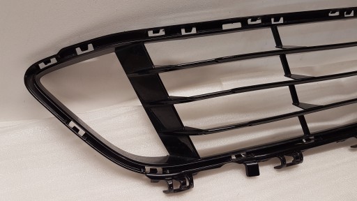 mřížka nárazníku předek BMW BMW X1 F48 7383353