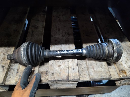 VOLKSWAGEN AUDI SEAT SKODA ПІВВІСЬ 1K0407271BJ