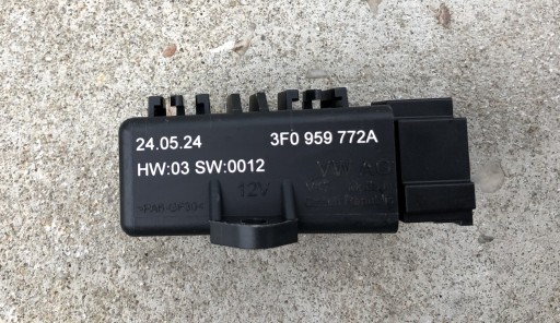3F0959772A 3F0 - Контроллер подогрева сидений audi a8 3f0959772a.....