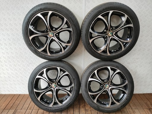 ALFA ROMEO GIULIETTA Alufelgen Reifen Räder 5x110 17 225/45R17 GOODYEAR LATO KPL