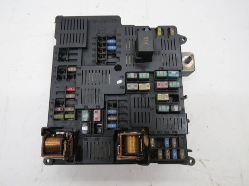 Boîte Module Fusibles VOLVO V90 CROSS COUNTRY 32212297