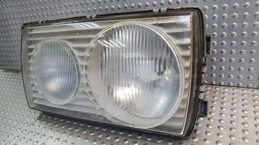 light front left MERCEDES W123 75