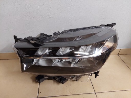 Suzuki S-Cross Full LED зліва