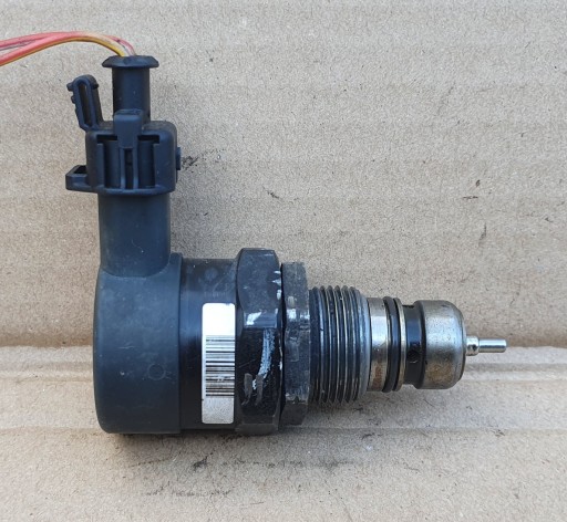 0281002507 23280-33010 - TOYOT YARIS II 1.4 D4D РЕГУЛЯТОР ТИСКУ ПАЛИВА