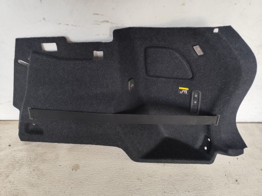VOLVO XC40 2018 boot upholstery right 31484940