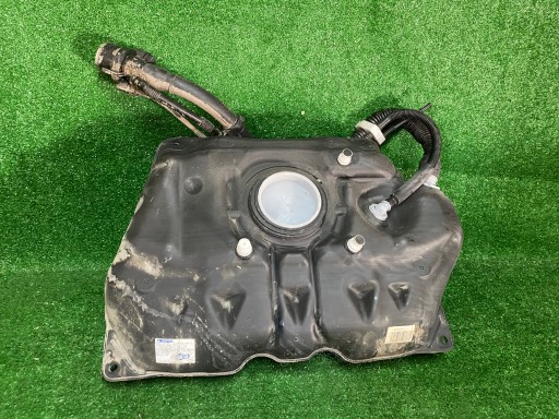 tank TOYOTA YARIS III