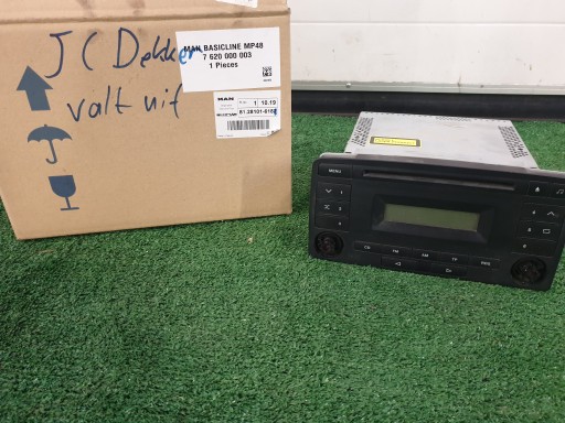 Заводська магнітола 81281016181 man tgx tga tgm tgl tgs