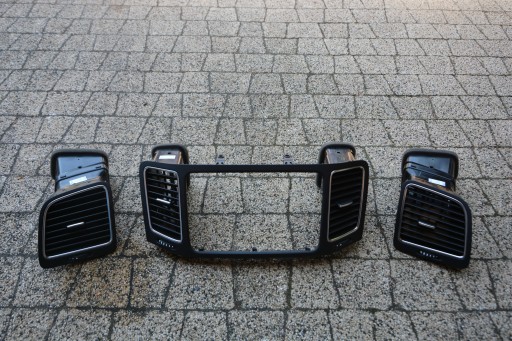 ВЕНТИЛЯЦИОННЫЕ РЕШЕТКИ SEAT ALHAMBRA 7N0819703D 704D 069D