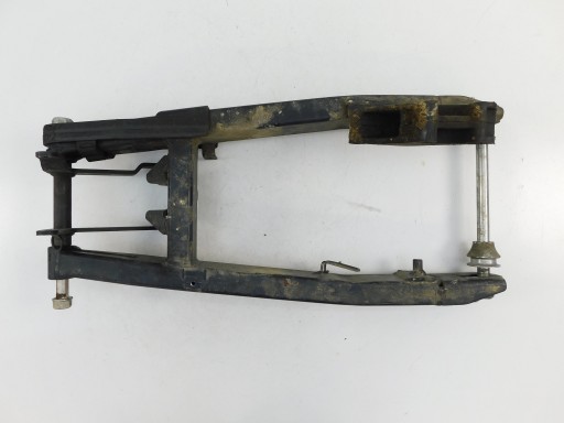 YAMAHA XT 125 ЗАДНИЙ РЫЧАГ