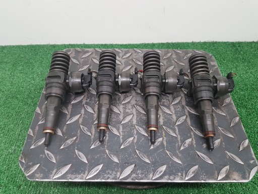 pumpe düse KOMPLET VOLKSWAGEN GOLF 4 038130073AG 0414720213