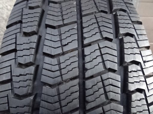 205/65/R16C 107 / 105T POINT-S 4 SEASONS VAN