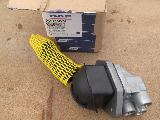РЫЧАГ КЛАПАНА РУЧНОГО ТОРМОЗА DAF 2231929
