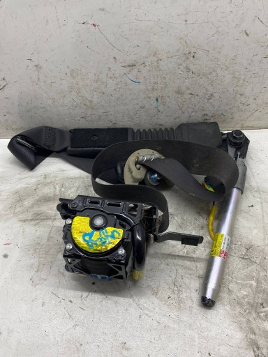 sicherheitsgurt spanner rechts vorne KIA CARENS IV 88820-A4200 (2013-16)