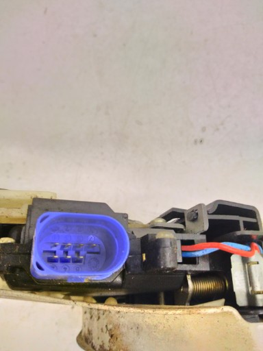 lock door right rear part rear VOLKSWAGEN GOLF 5 7 PIN