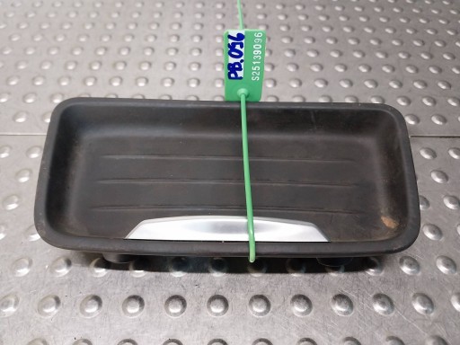 passenger compartment cover CUPHOLDERA KUBKOW 9232068 BMW F30 F31 F32 F33 F36