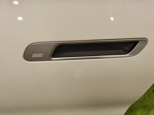 BMW 7 G70 door left front A300