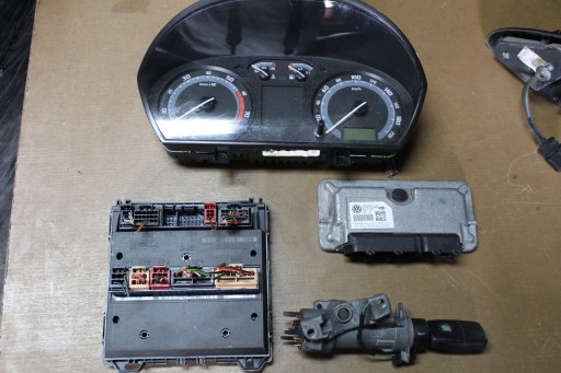 Стартовий комплект комп'ютер контролер skoda fabia 1.4 16v 03c906024ab