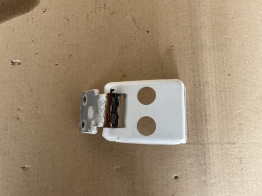 ПЕТЛЯ ПРАВА ЗАДНЯ ВЕРХНЯ SPRINTER 910 907