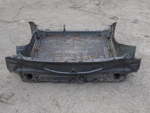 AUDI Q3 8U ЗАДНЄ ПІДСИЛЕННЯ ЗАДНИЙ РЕМЕНЬ ЗАДНЯ ПІДЛОГА ВАННИ LZ7S