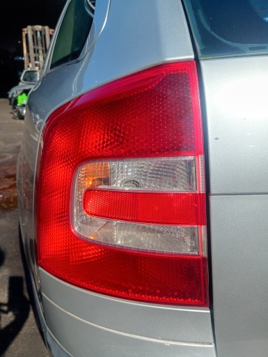 světlo levá zadní záď Skoda Octavia 2 II 04-13