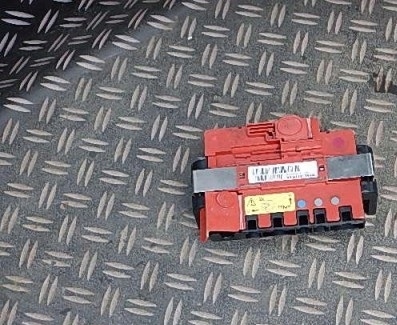 9314520 - Bmw x5 e70 x6 e71 датчик удару клема плюс